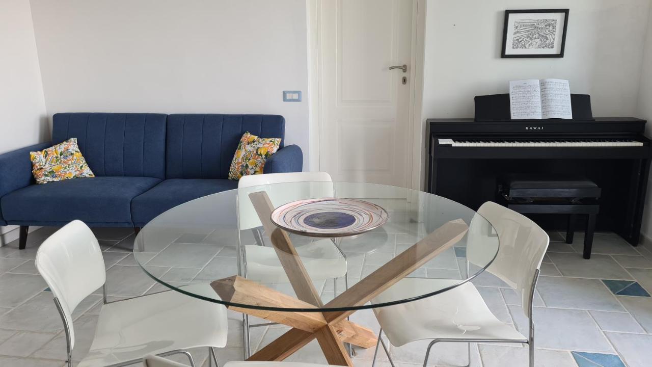 The Little Tower Of Minuta Apartment Scala Bagian luar foto